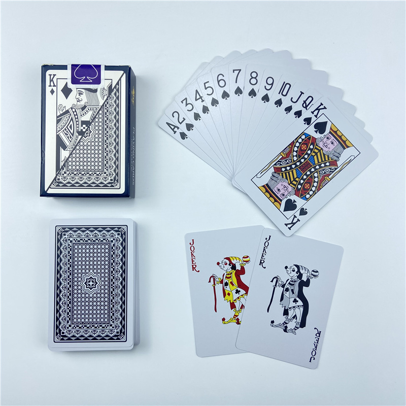 Wytrzymałe karty do pokera 1 t – Board Game Hotel recenzja i cena